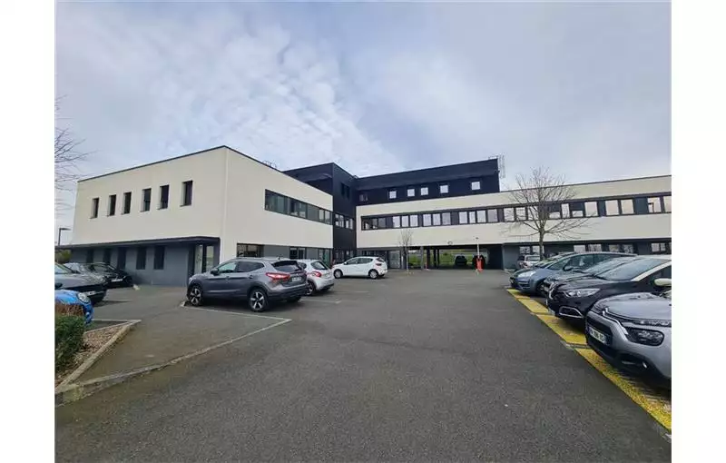 Location de bureau de 173 m² à Plérin - 22190