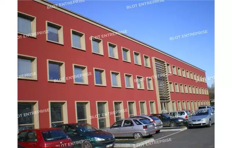 Location de bureau de 2866 m² à Rennes - 35000