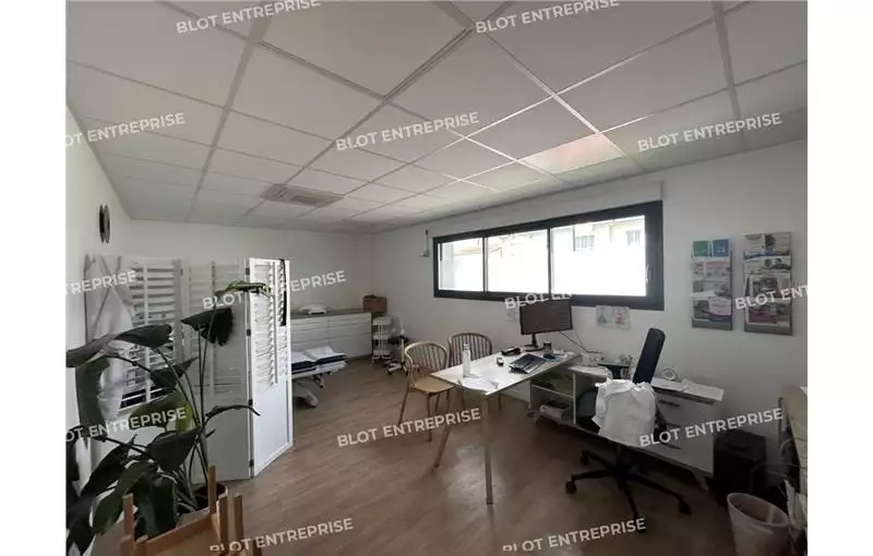 Location de bureau de 130 m² à Rezé - 44400