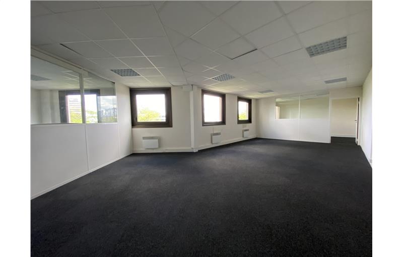 Location de bureau de 371 m² à Rosny-sous-Bois - 93110 photo - 1