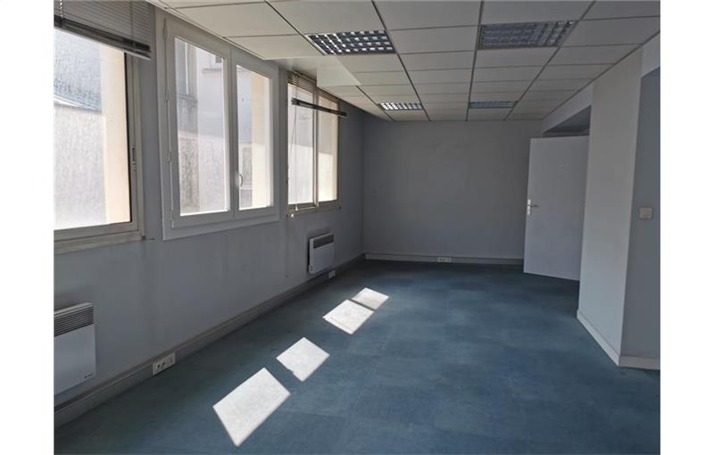 Location de bureau de 292 m² à Saint-Brieuc - 22000 photo - 1