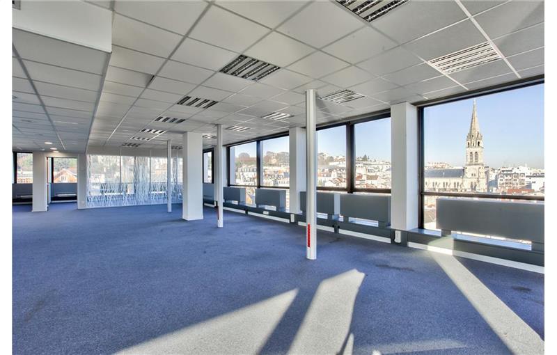 Location de bureau de 746 m² à Saint-Cloud - 92210 photo - 1