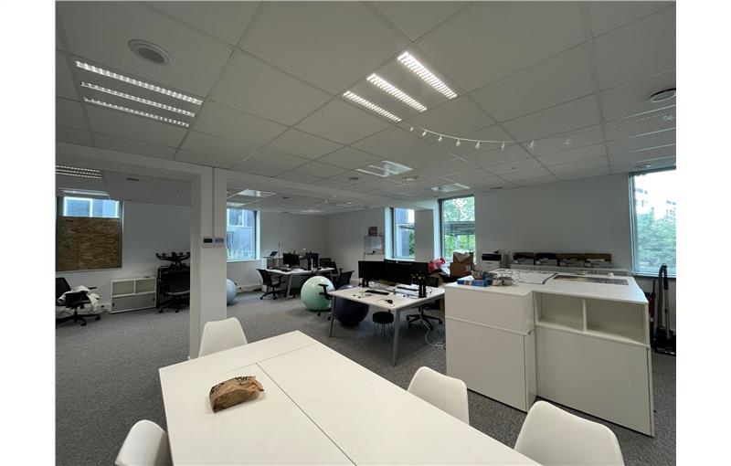 Location de bureau de 187 m² à Saint-Herblain - 44800 photo - 1