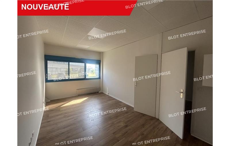 Location de bureau de 171 m² à Saint-Herblain - 44800 photo - 1