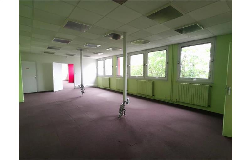 Location de bureau de 530 m² à Saint-Malo - 35400 photo - 1