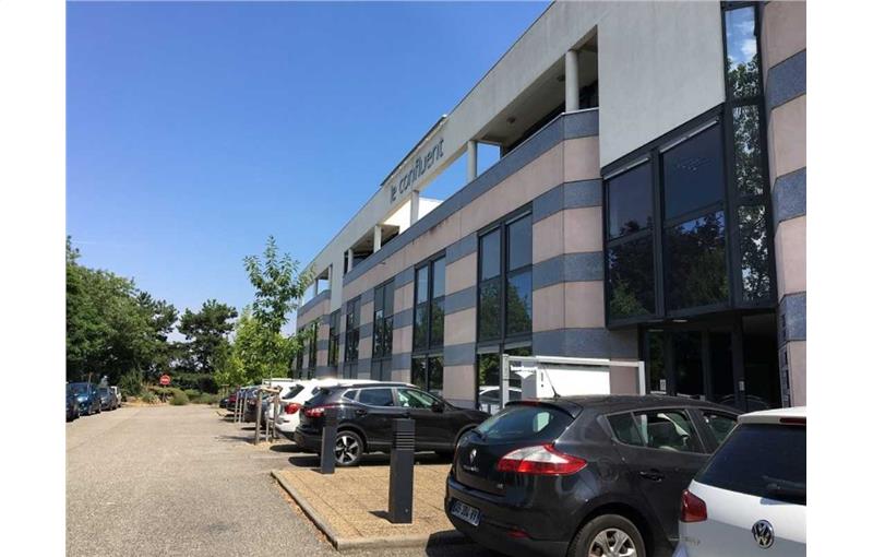 Location de bureau de 538 m² à Saint-Quentin-Fallavier - 38070 photo - 1