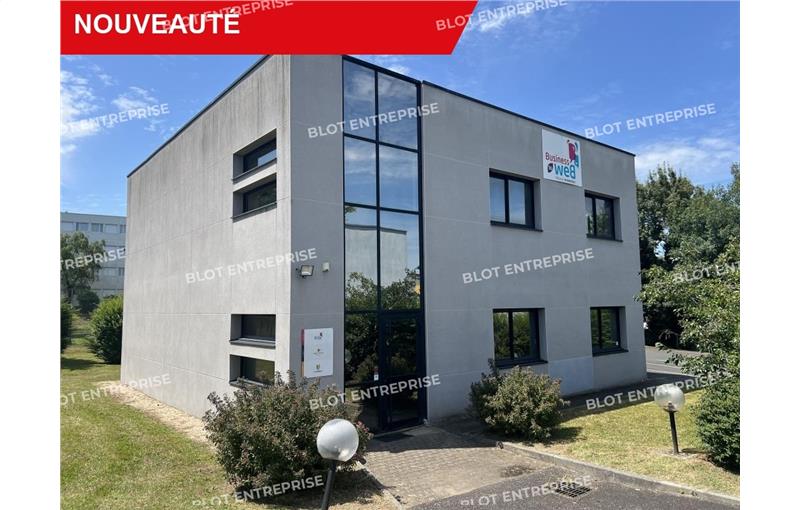 Location de bureau de 250 m² à Saint-Sébastien-sur-Loire - 44230 photo - 1