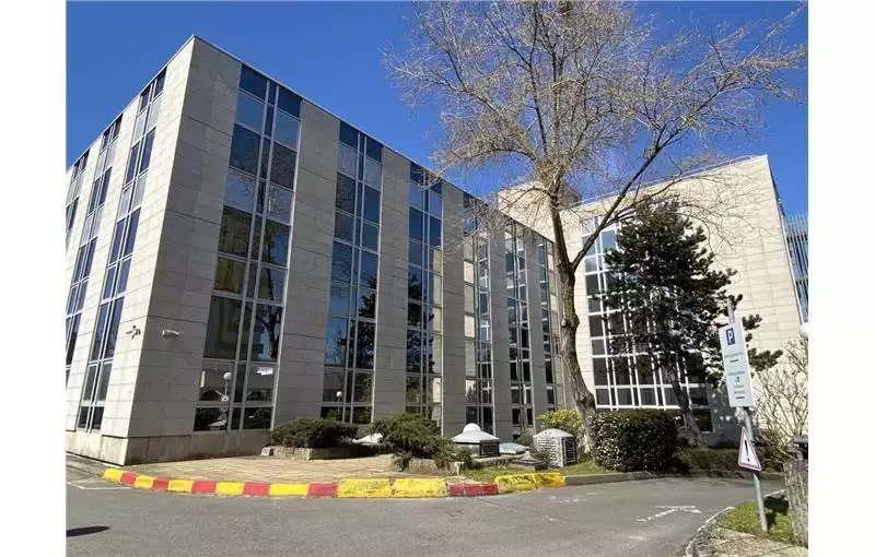 Location de bureau de 7060 m² à Vélizy-Villacoublay - 78140