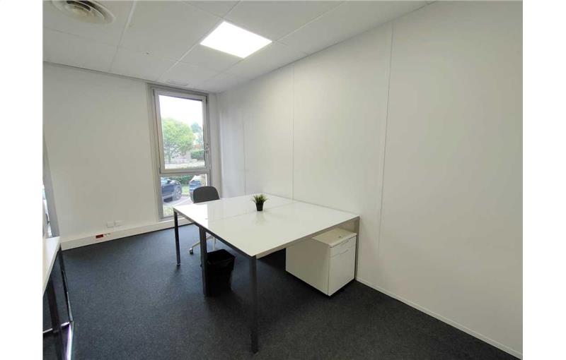 Location de bureau de 45 m² à Vélizy-Villacoublay - 78140 photo - 1