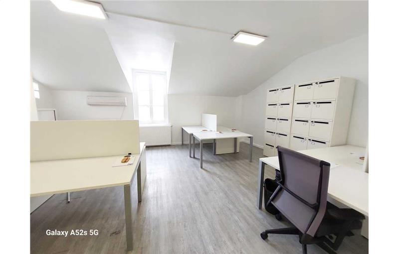 Location de bureau de 17 m² à Versailles - 78000 photo - 1