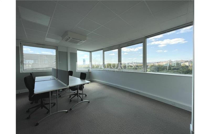 Location de bureau de 3 127 m² à Villeurbanne - 69100 photo - 1