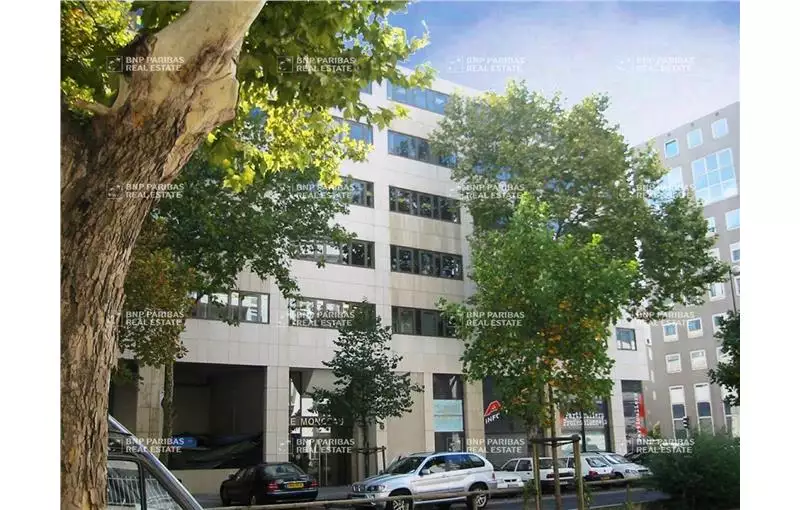 Location de bureau de 1473 m² à Villeurbanne - 69100