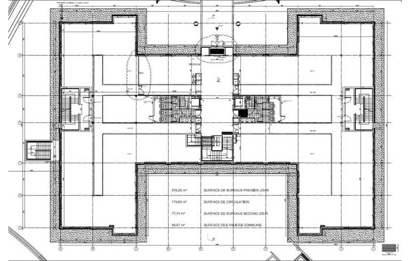 Location de bureau de 3 739 m² à Voisins-le-Bretonneux - 78960 plan - 1