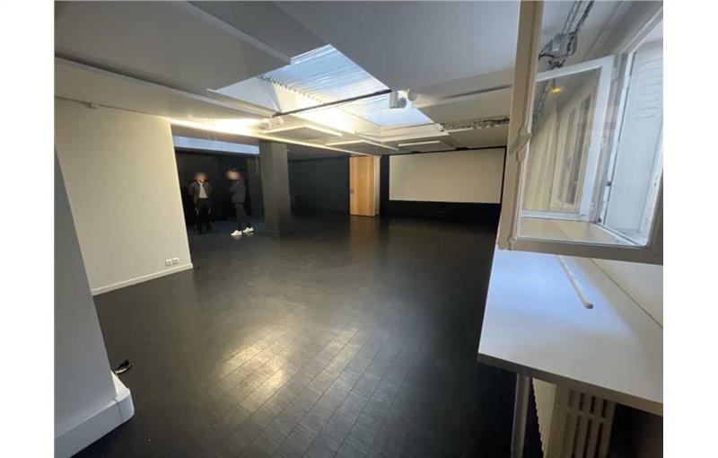 Location de local commercial de 202 m² à Boulogne-Billancourt - 92100 photo - 1