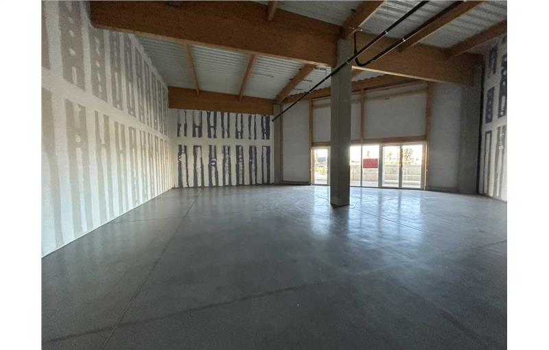 Location de local commercial de 163 m² à Canet-en-Roussillon - 66140 photo - 1