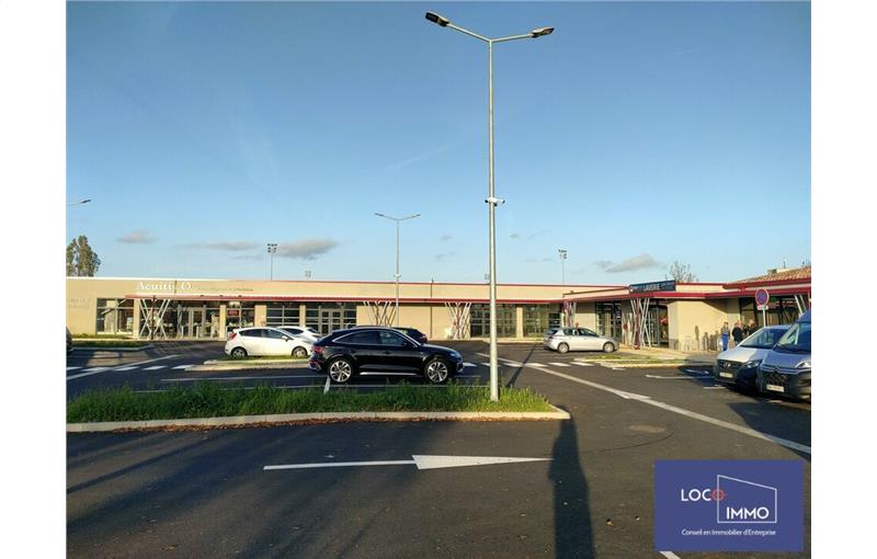 Location de local commercial de 114 m² à Marmande - 47200 photo - 1