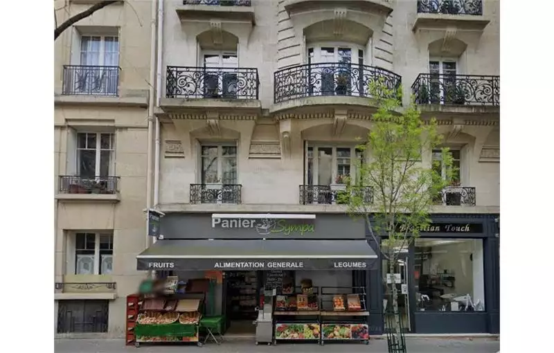 Location de local commercial de 30 m² à Paris 15 - 75015
