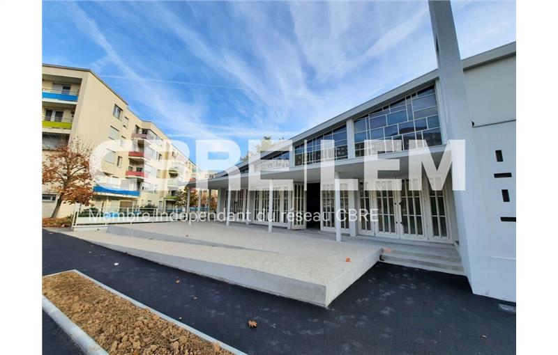 Location de local commercial de 258 m² à Sotteville-lès-Rouen - 76300 photo - 1