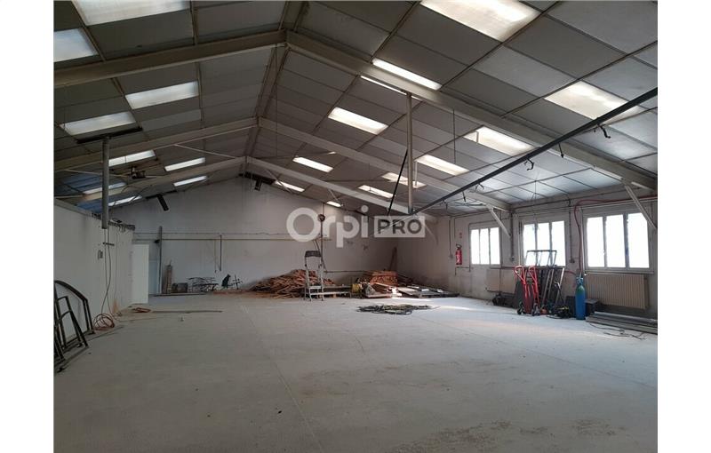 Location d'entrepôt de 377 m² à Aixe-sur-Vienne - 87700 photo - 1