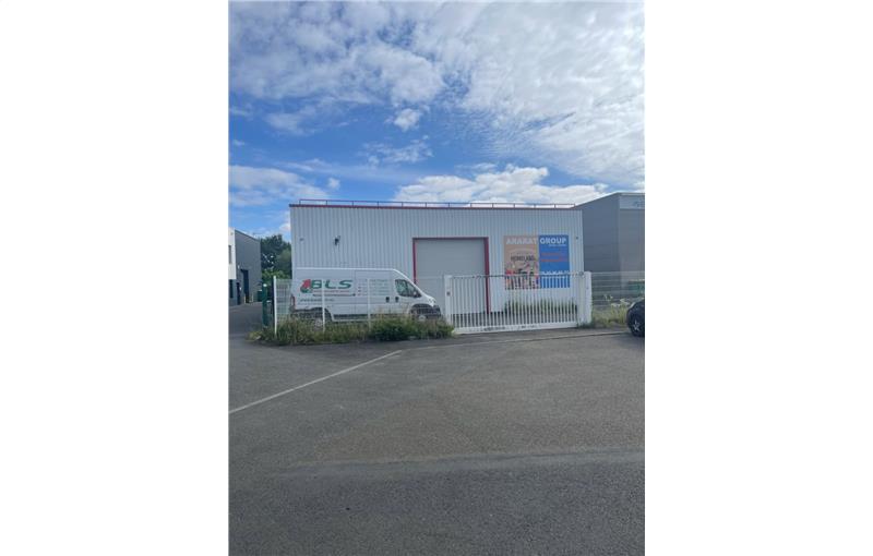 Location d'entrepôt de 430 m² à Allonnes - 72700 photo - 1