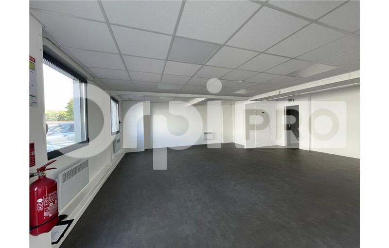 Location d'entrepôt de 275 m² à Ambérieu-en-Bugey - 01500 photo - 1