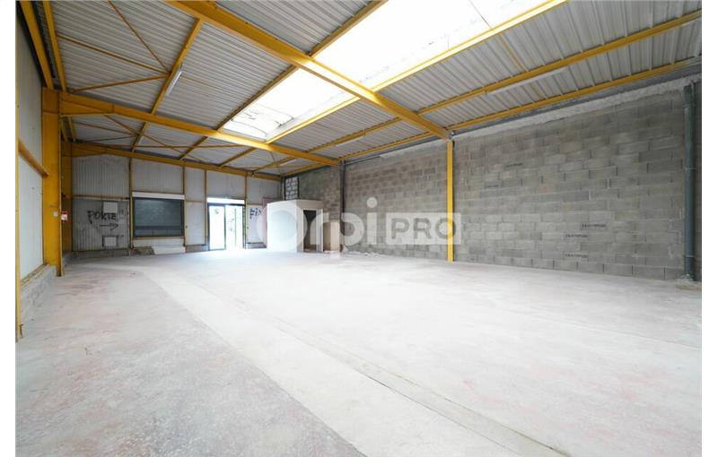 Location d'entrepôt de 351 m² à Arnas - 69400 photo - 1