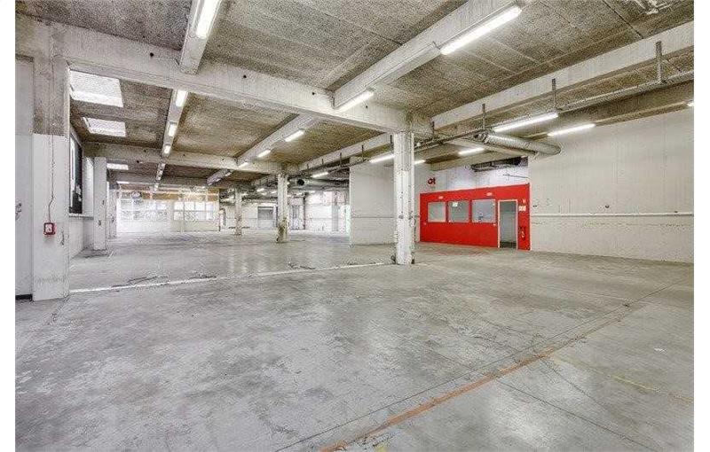 Location d'entrepôt de 1 400 m² à Aubervilliers - 93300 photo - 1