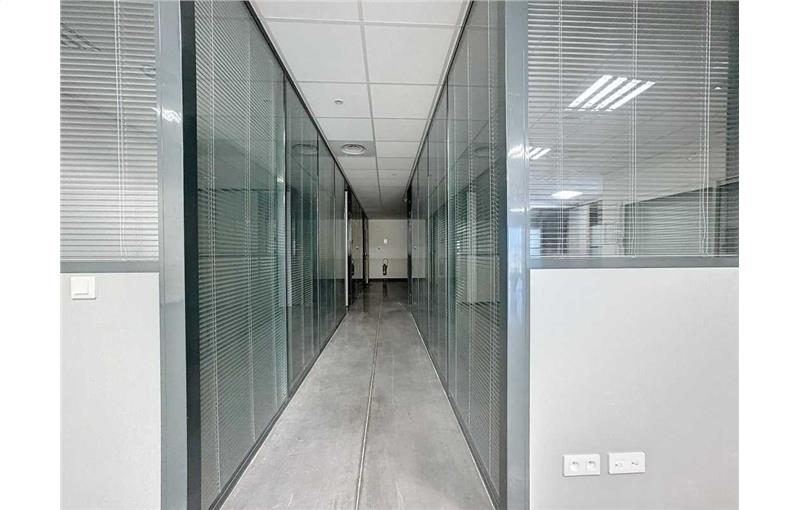 Location d'entrepôt de 626 m² à Béziers - 34500 photo - 1