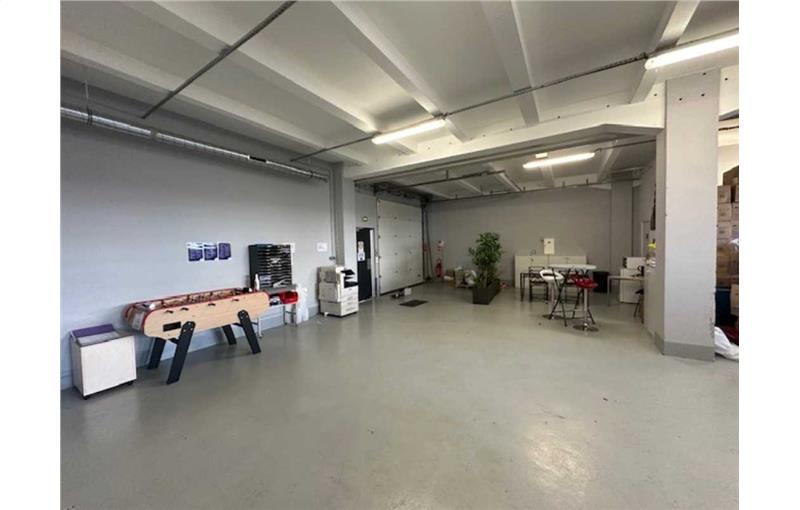 Location d'entrepôt de 412 m² à Bezons - 95870 photo - 1