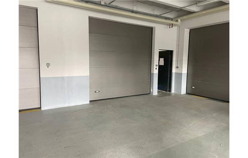 Location d'entrepôt de 412 m² à Bezons - 95870 photo - 1