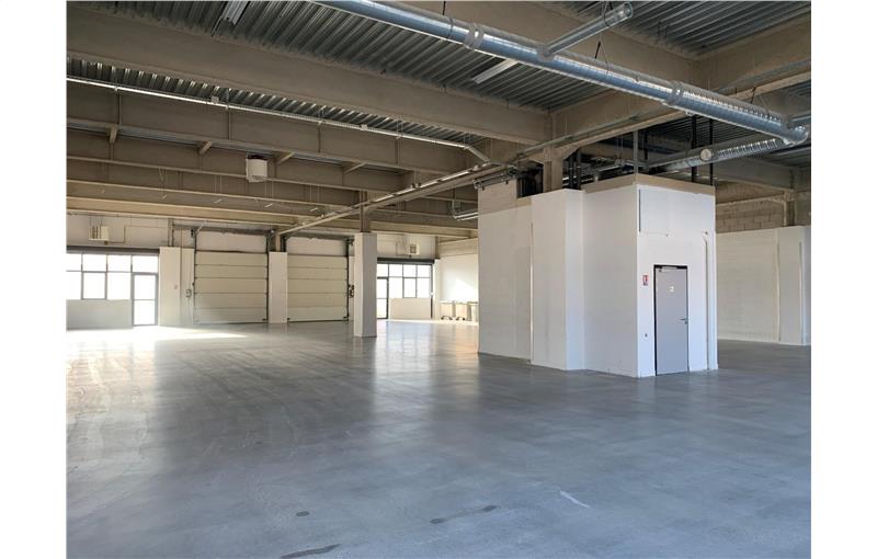 Location d'entrepôt de 618 m² à Bezons - 95870 photo - 1