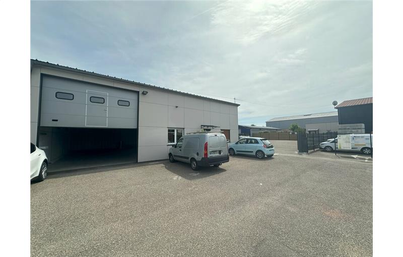 Location d'entrepôt de 448 m² à Bischheim - 67800 photo - 1