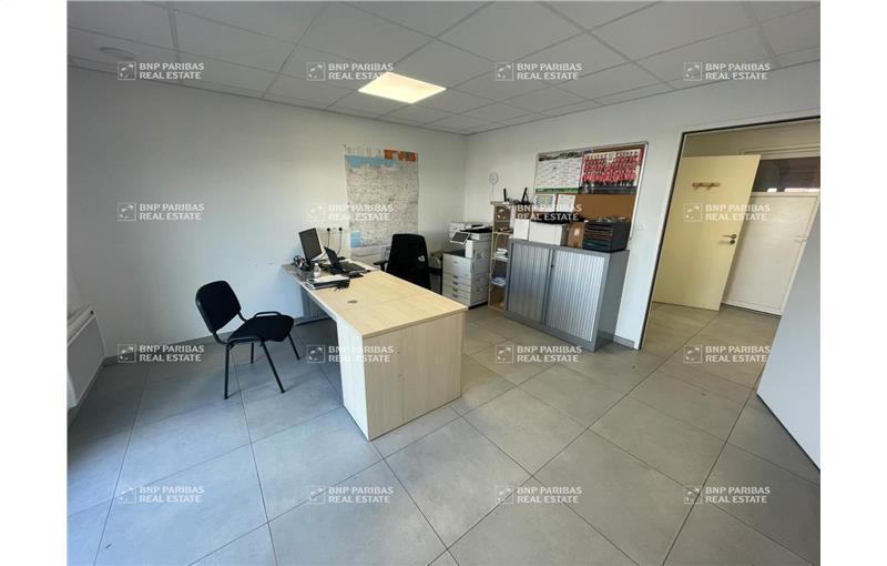 Location d'entrepôt de 488 m² à Bréal-sous-Montfort - 35310 photo - 1