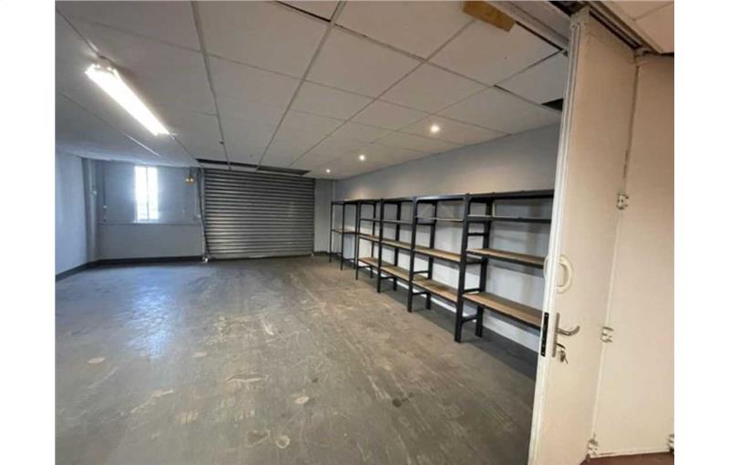 Location d'entrepôt de 230 m² à Buc - 78530 photo - 1