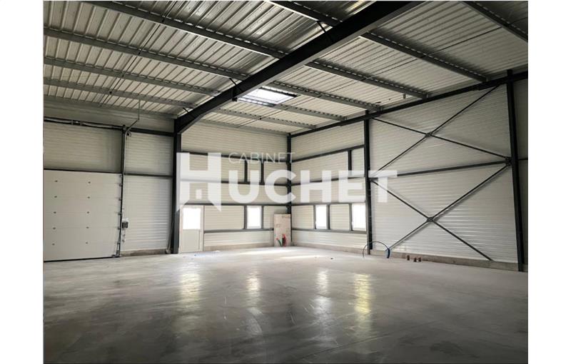 Location d'entrepôt de 223 m² à Caen - 14000 photo - 1