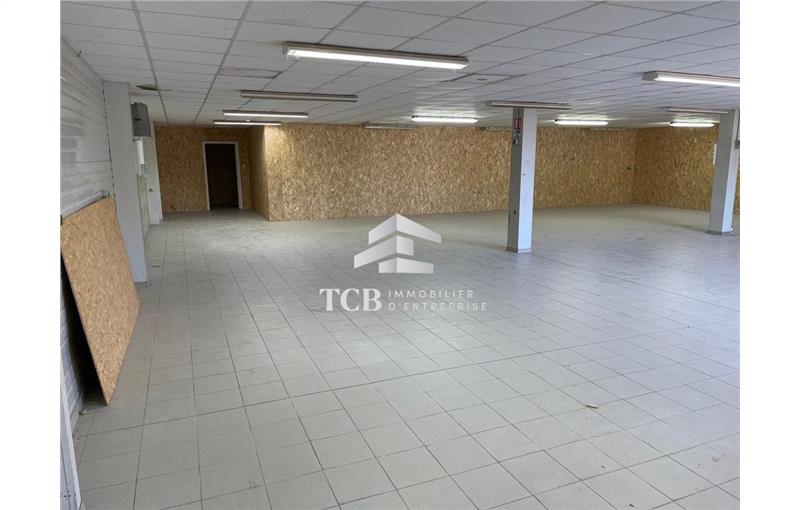 Location d'entrepôt de 252 m² à Candé - 49440 photo - 1