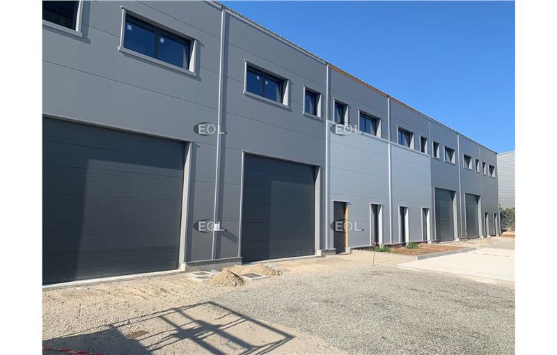 Location d'entrepôt de 187 m² à Carpentras - 84200 photo - 1