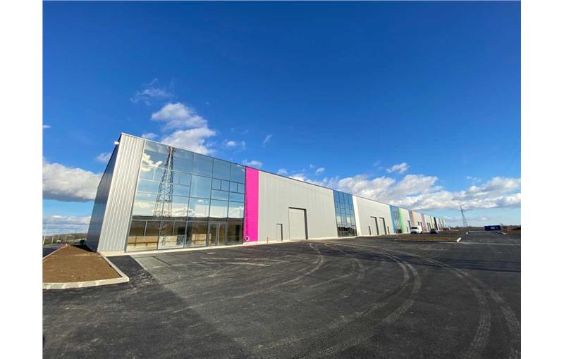 Location d'entrepôt de 295 m² à Chartres - 28000 photo - 1