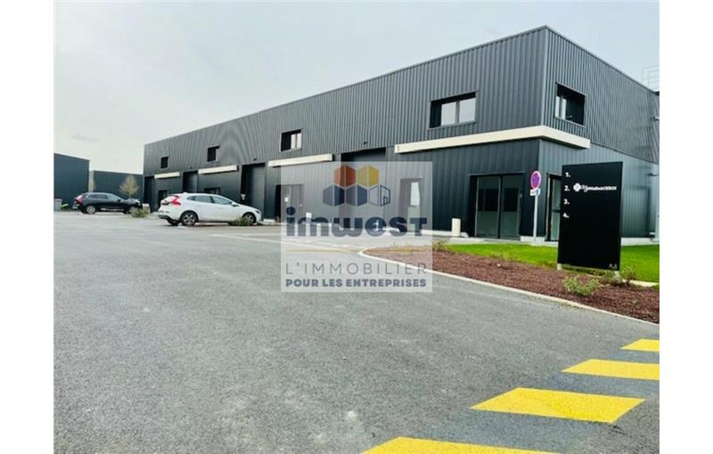 Location d'entrepôt de 188 m² à Châteaubourg - 35220 photo - 1