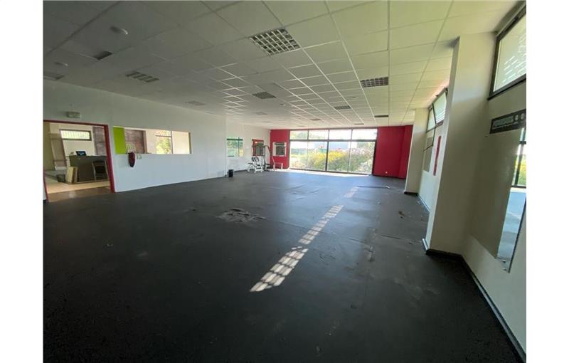 Location d'entrepôt de 265 m² à Châteaudun - 28200 photo - 1