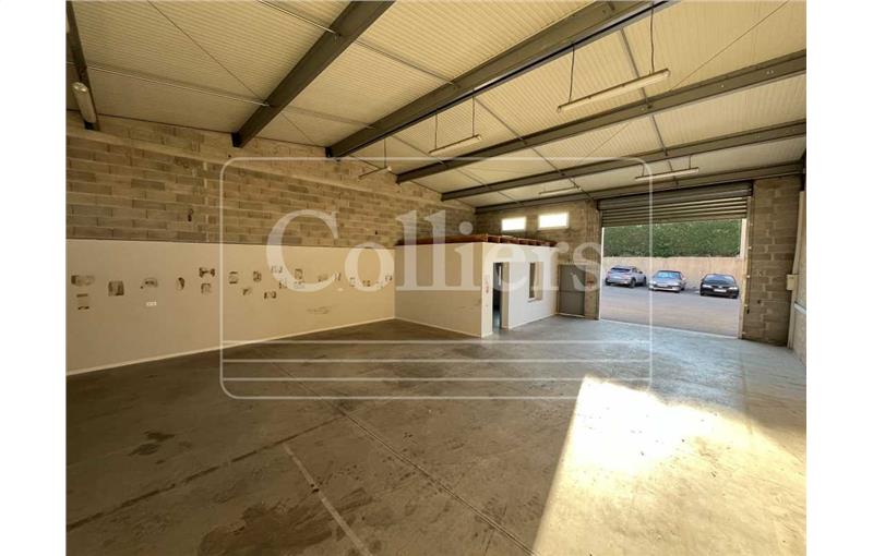 Location d'entrepôt de 150 m² à Châteauneuf-les-Martigues - 13220 photo - 1