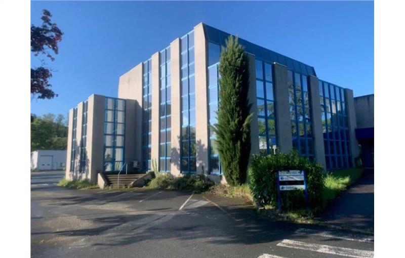 Location d'entrepôt de 7 914 m² à Civrieux-d'Azergues - 69380 photo - 1