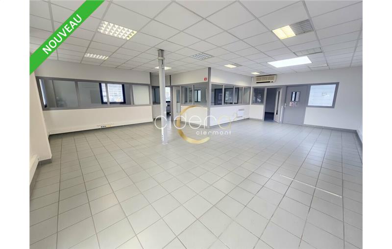 Location d'entrepôt de 728 m² à Clermont-Ferrand - 63000 photo - 1