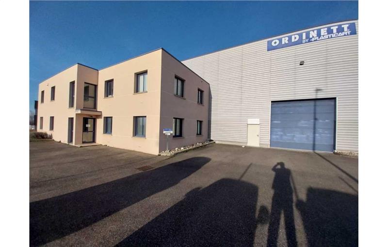 Location d'entrepôt de 1 500 m² à Colombier-Saugnieu - 69124 photo - 1