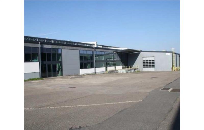 Location d'entrepôt de 4 000 m² à Cosne-Cours-sur-Loire - 58200 photo - 1