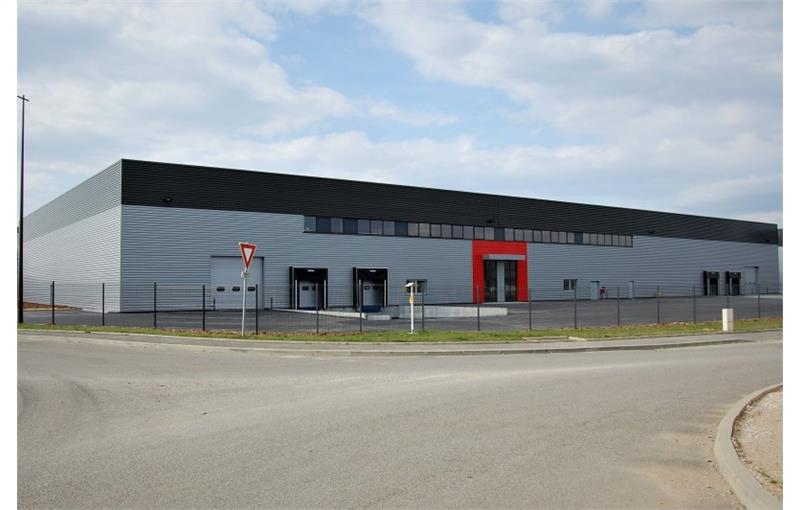 Location d'entrepôt de 3 102 m² à Dagneux - 01120 photo - 1