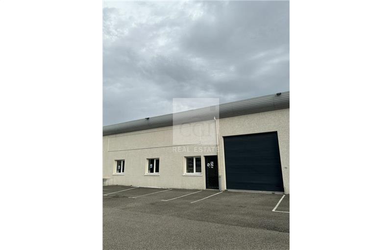 Location d'entrepôt de 350 m² à Décines-Charpieu - 69150 photo - 1