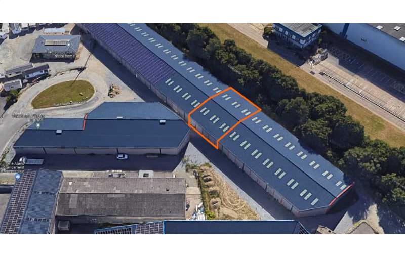 Location d'entrepôt de 450 m² à Dinard - 35800 photo - 1