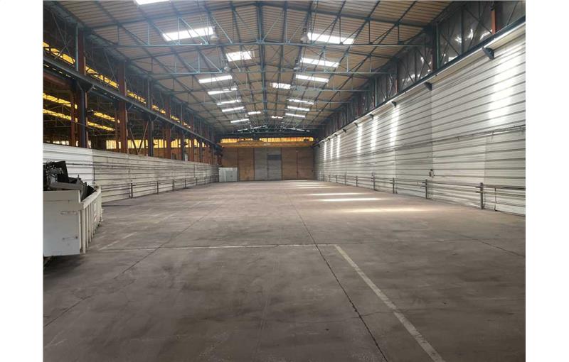 Location d'entrepôt de 6 370 m² à Douai - 59500 photo - 1