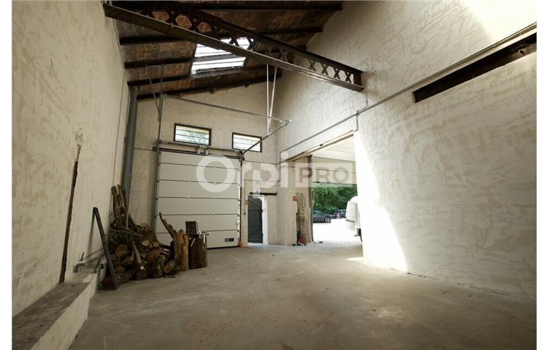 Location d'entrepôt de 336 m² à Fleurieu-sur-Saône - 69250 photo - 1